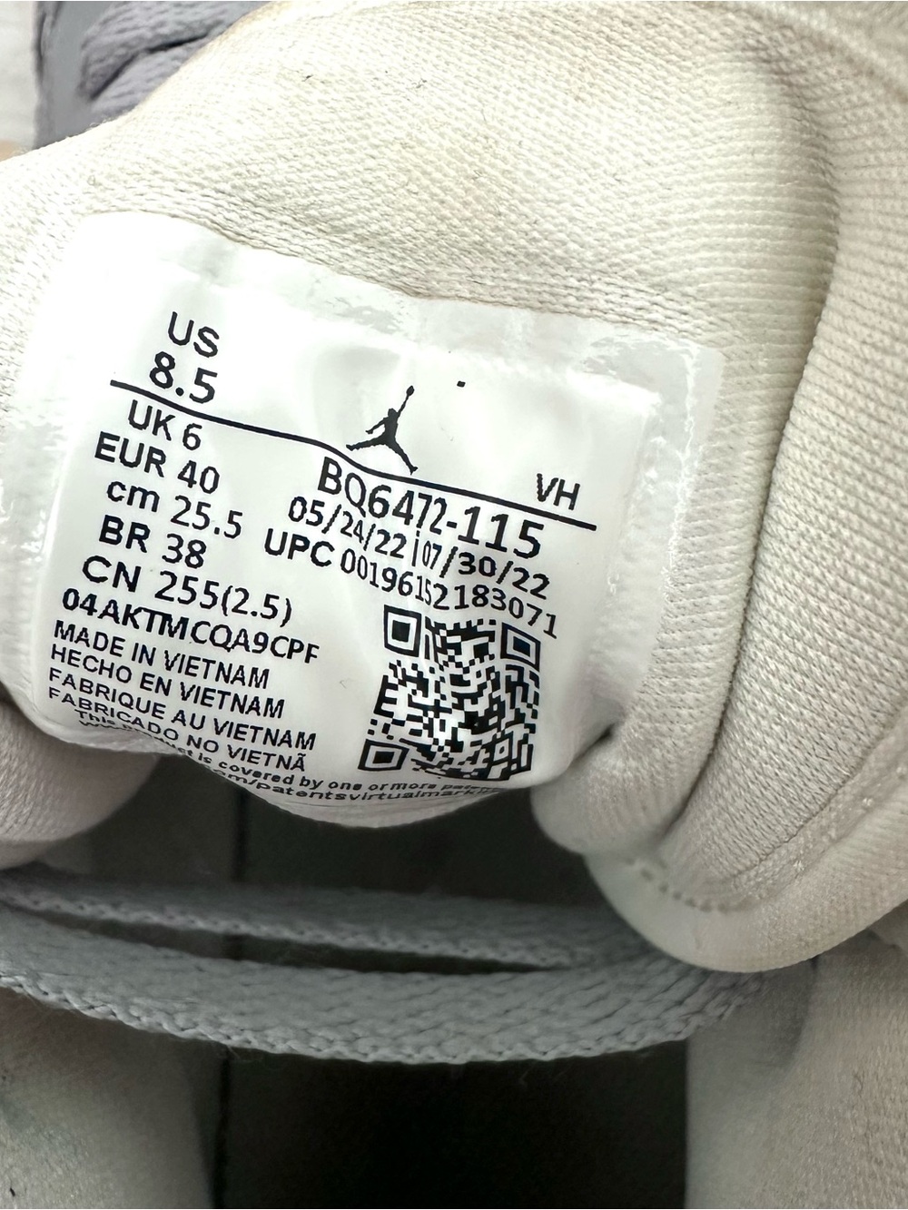 Nike Air Jordan 1 Mid Stealth Sneakers Size 8.5 - Picture 6 of 7